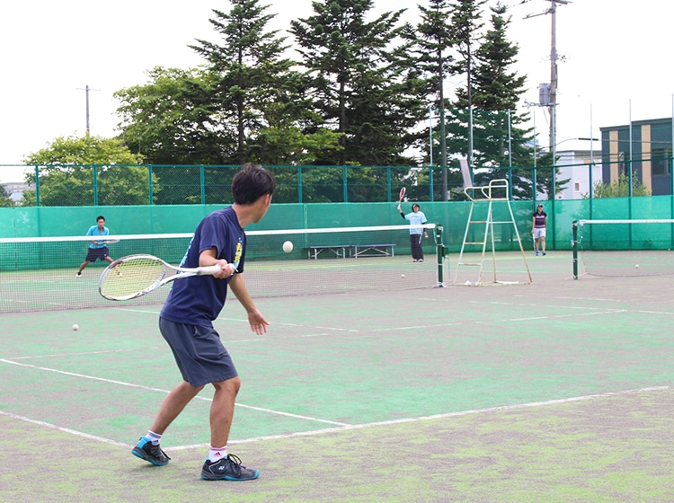 テニスコート テニス部練習風景