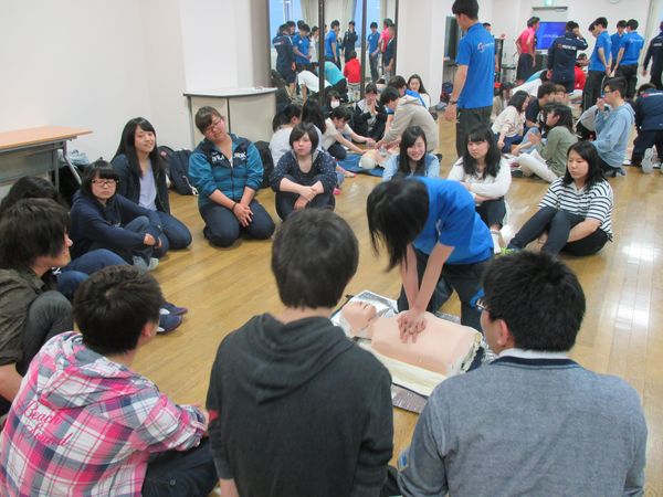 「命を守る」第一弾 学内学生団体「救急対応ＡＥＤ講習会」