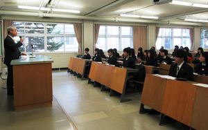 高大連携協定校の生徒が施設見学に訪れました