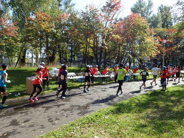 スポーツイベントのボランティアを行いました　(札幌マラソン)